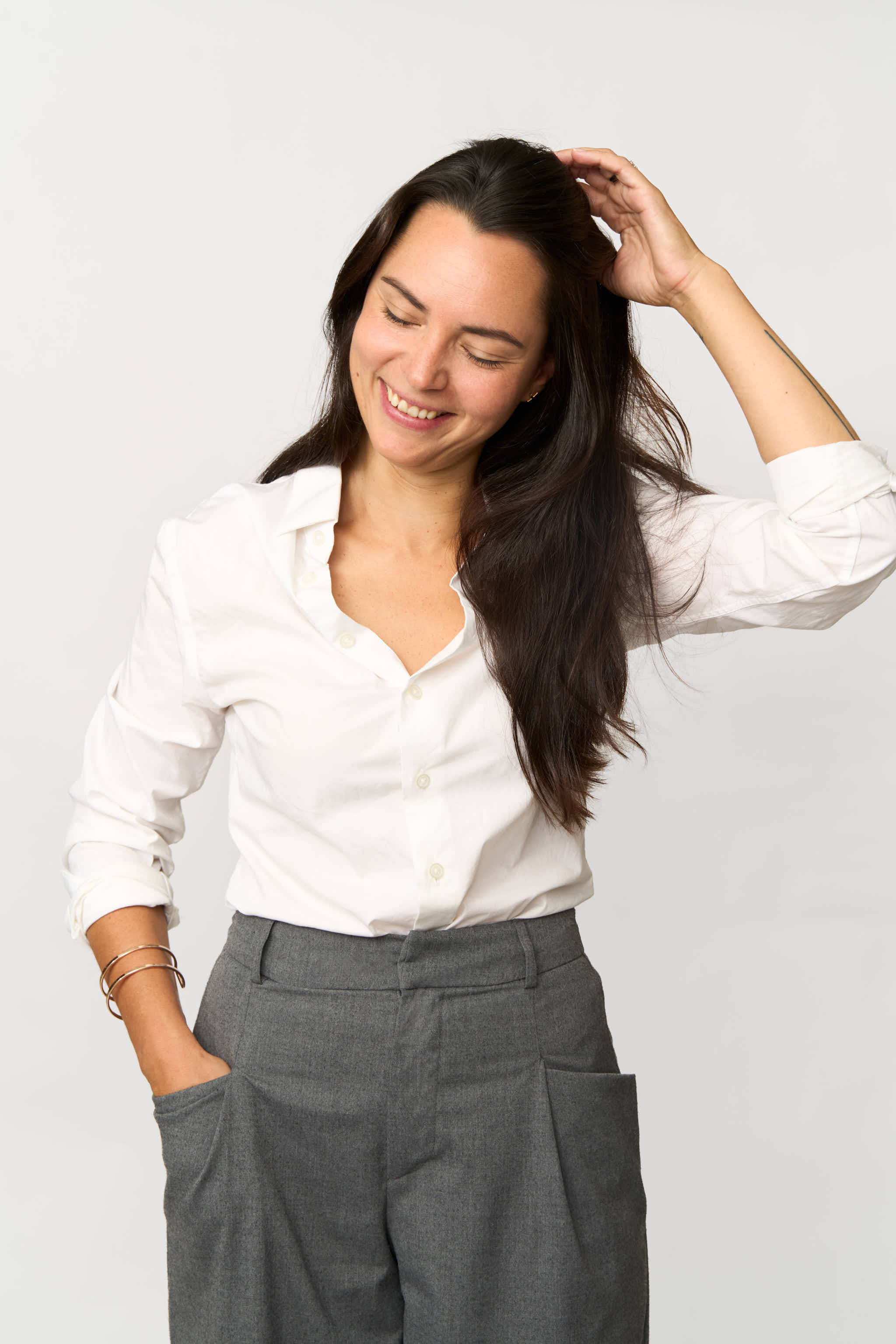 Sofia Mouly – photo comédienne française par Elisa Bron, 2025