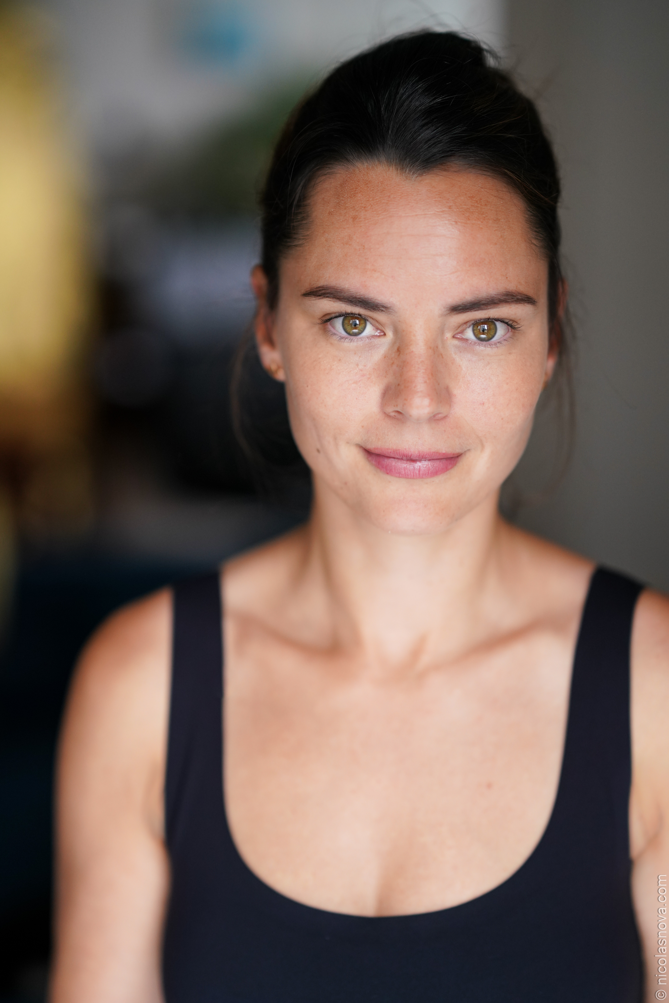 Sofia Mouly – photo comédienne par Nicolas Nova, 2024